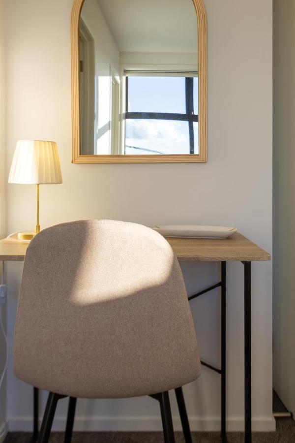 Trendy 3 Bedroom 2 Bath Residence, Central City クライストチャーチ エクステリア 写真